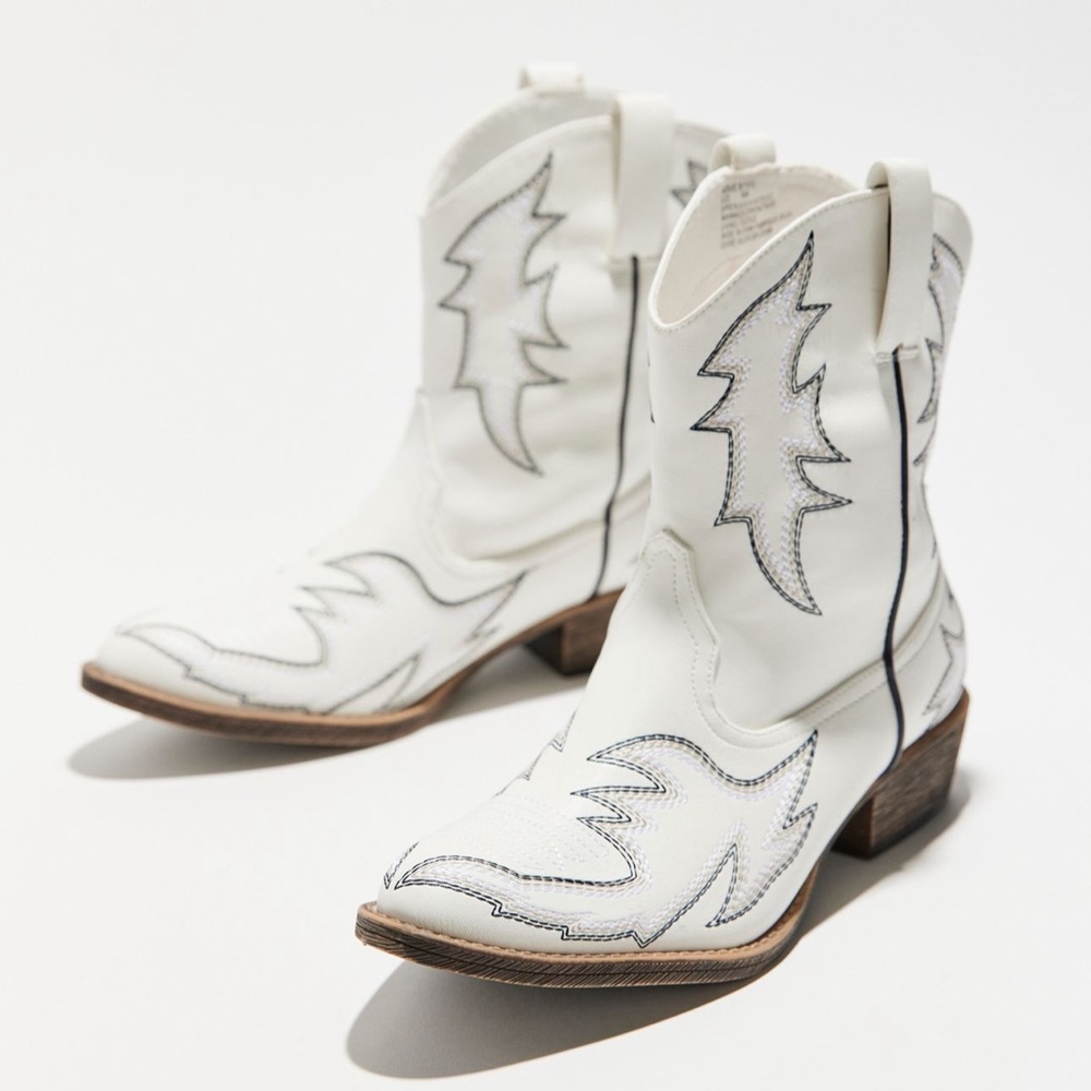 Coconuts By Matisse Footwear Above Board Cowboy Boot
